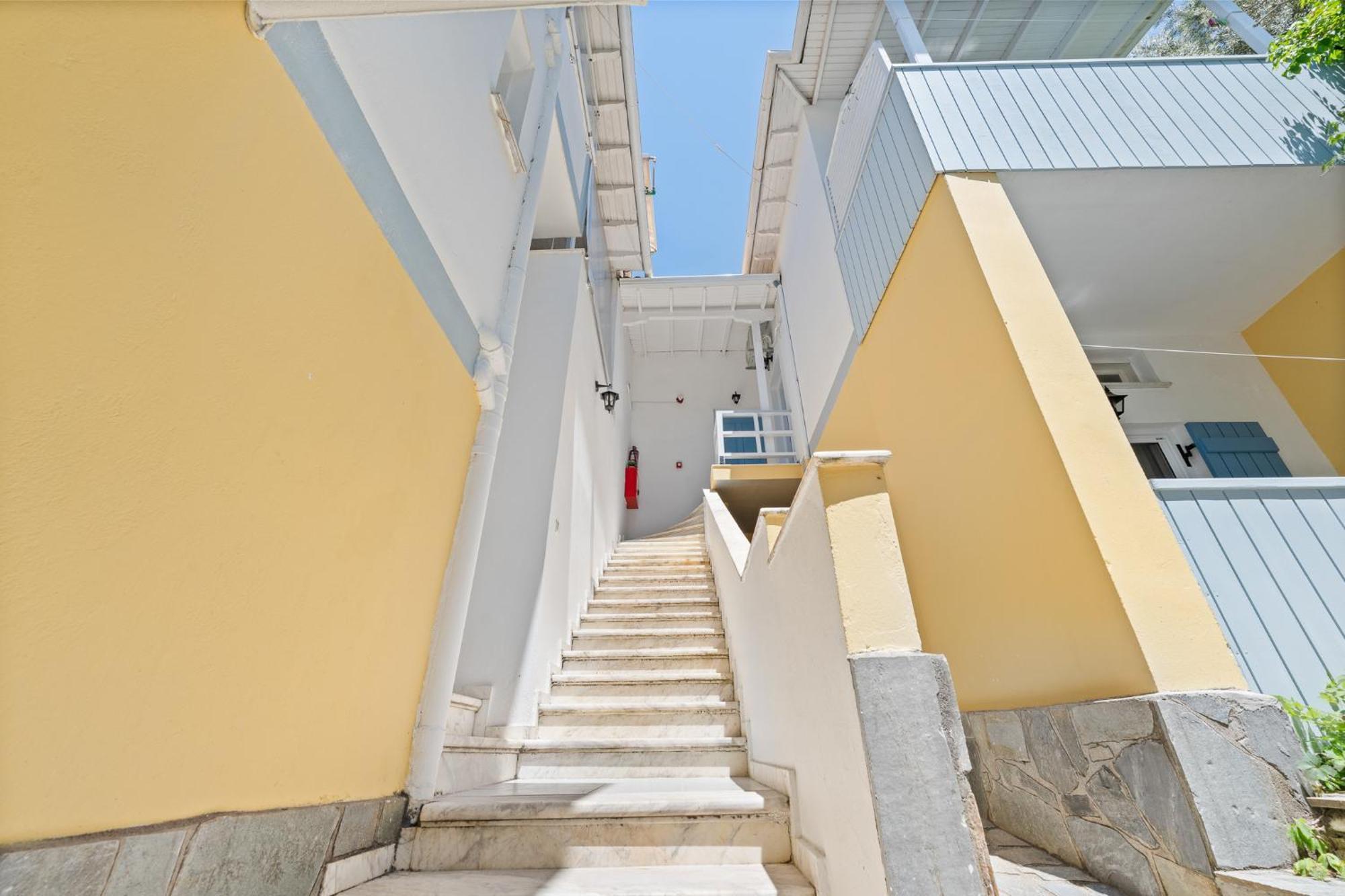 Hotel Selini Áyios Nikítas Exterior foto